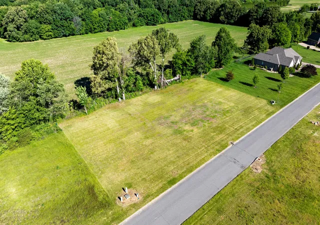 Homes for sale in Murray, KY | 50 & 51 Belle Meade Dr, Murray, KY 42071 | MLS# 26017822