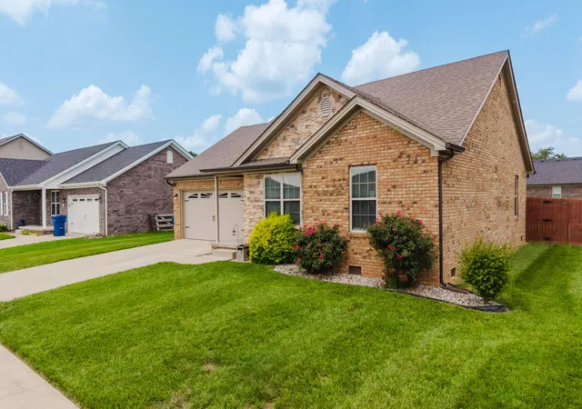 Homes for sale in Berea, KY | 104 Commerce Dr, Berea, KY 40403 | MLS# 26016997