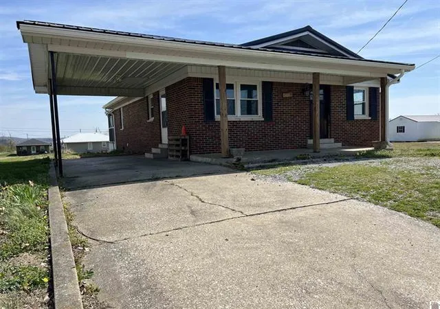 Homes for sale in Dawson Springs, KY | 508 E Walnut St, Dawson Springs, KY 42408 | MLS# 26017252
