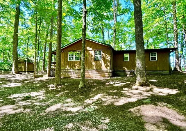 1st image of 302 Lakeview Ave, Burnside, KY 42519 | MLS# 26016668