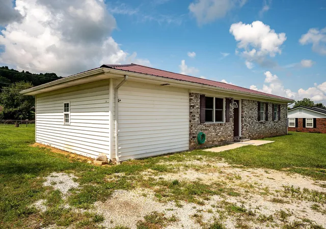 Homes for sale in Monticello, KY | 342 Hwy 1808, Monticello, KY 42633 | MLS# 26016624