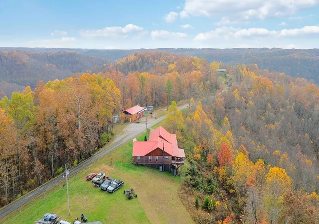 Homes for sale in Mc Kee, KY | 1250 Wilder Ridge Rd, Mc Kee, KY 40447 | MLS# 26016630