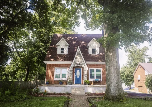 Homes for sale in Lawrenceburg, KY | 615 N Main St, Lawrenceburg, KY 40342 | MLS# 26016656