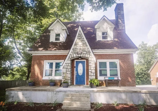 Homes for sale in Lawrenceburg, KY | 615 N Main St, Lawrenceburg, KY 40342 | MLS# 26016656