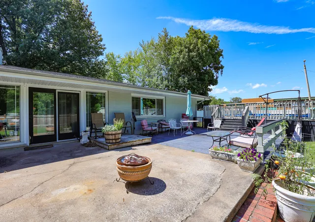 4th image of 1450 H C Mathis Dr, Paducah, KY 42001 | MLS# 26017489