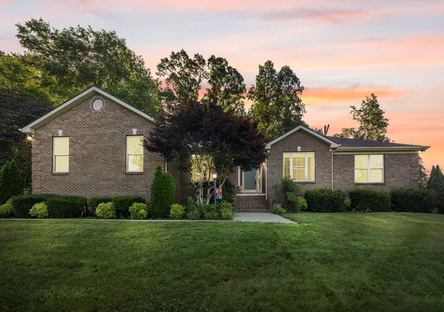 Homes for sale in Somerset, KY | 871 Woods Edge Dr, Somerset, KY 42503 | MLS# 26016741