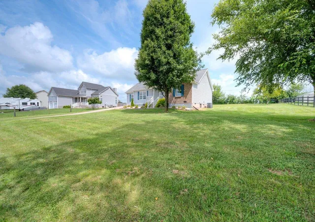 Homes for sale in Frankfort, KY | 108 Pendleton Ln, Frankfort, KY 40601 | MLS# 26016694