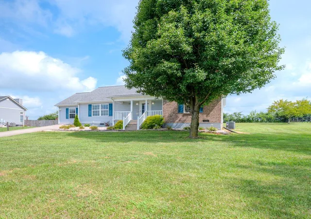 Homes for sale in Frankfort, KY | 108 Pendleton Ln, Frankfort, KY 40601 | MLS# 26016694