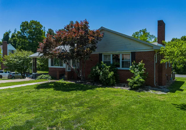 Photo 1 of Single family home for sale at 445 Lee St, Wickliffe, KY 42087 | MLS# 26020466 | Listing updated on 2026-07-31