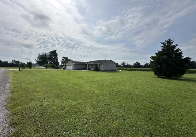 Homes for sale in Princeton, KY | 85 Quail Dr, Princeton, KY 42445 | MLS# 26017011