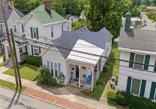 Homes for sale in Georgetown, KY | 303 S Broadway St, Georgetown, KY 40324 | MLS# 26017123