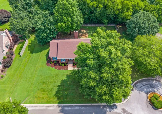 Photo 4 of Single family home for sale at 14 Harton Pl, Hopkinsville, KY 42240 | MLS# 26020777 | Listing updated on 2026-09-21