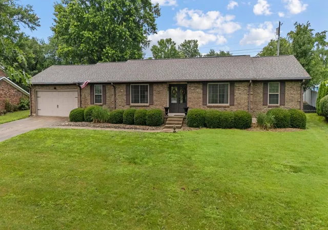 Homes for sale in Winchester, KY | 215 Delaplain Rd, Winchester, KY 40391 | MLS# 26016762