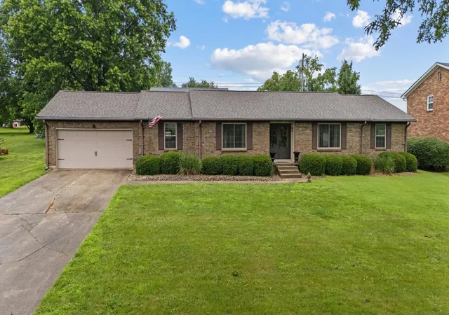 Homes for sale in Winchester, KY | 215 Delaplain Rd, Winchester, KY 40391 | MLS# 26016762