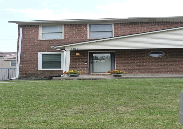 Townhouse for sale at 3104 High Ridge Dr, Lexington, KY 40517 | MLS# 26017082