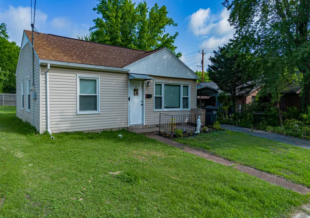 Photo 2 of Single family home for sale at 3209 Rucker Ave, Paducah, KY 42001 | MLS# 26020580 | Listing updated on 2026-08-22