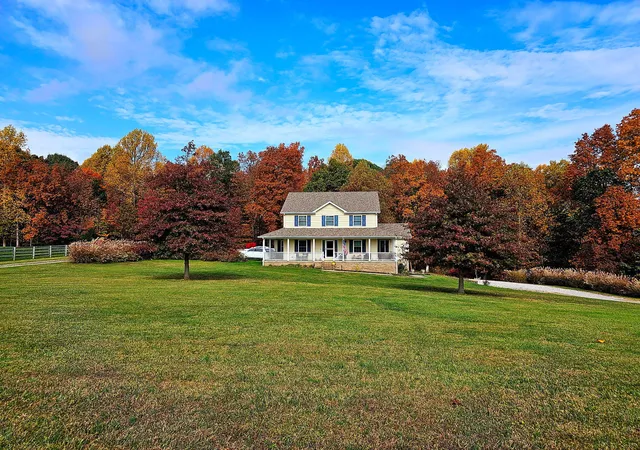 Homes for sale in Kings Mountain, KY | 2431 Ky 501, Kings Mountain, KY 40442 | MLS# 26016792