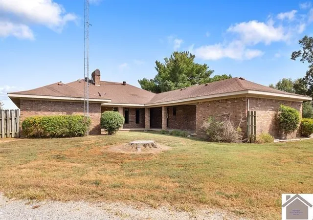 3rd image of 2431 Kentucky 307, Clinton, KY 42031 | MLS# 26016771