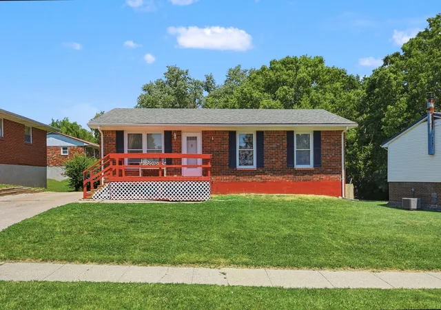 Homes for sale in Georgetown, KY | 219 Mount Vernon Dr, Georgetown, KY 40324 | MLS# 26018264