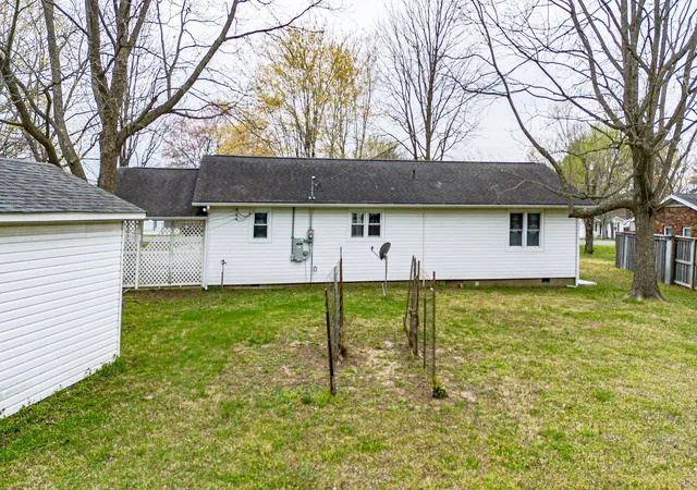 Homes for sale in Benton, KY | 1731 Us Hwy 68, Benton, KY 42025 | MLS# 26016829