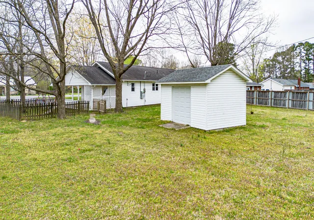 Homes for sale in Benton, KY | 1731 Us Hwy 68, Benton, KY 42025 | MLS# 26016829