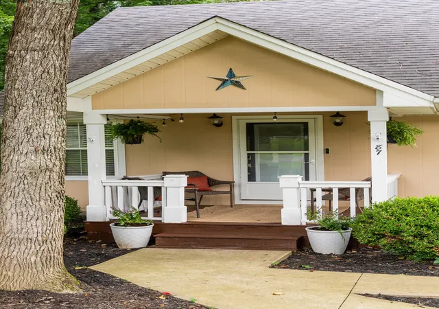Photo 3 of Sale Pending at 87 Cherokee Springs Ct, Jamestown, KY 42629 | MLS# 26019438 | Listing updated on 2026-09-04