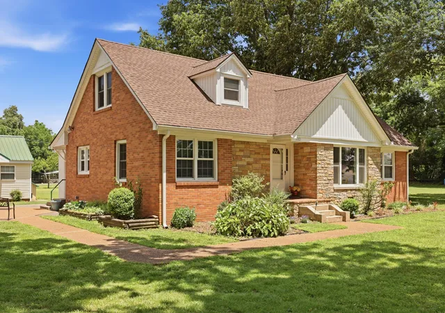 2nd image of 332 Jones Sparkman Rd, Murray, KY 42071 | MLS# 26016788