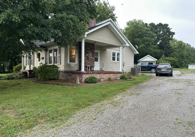 Homes for sale in Princeton, KY | 636 Madisonville St, Princeton, KY 42445 | MLS# 26017027