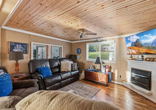 Photo 3 of Single family home for sale at 774 Ridge Dr, Cadiz, KY 42211 | MLS# 26017134 | Listing updated on 2026-07-09