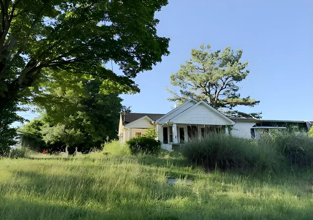 2nd image of 571 Ayers Ln, Scottsville, KY 42164 | MLS# 26016858
