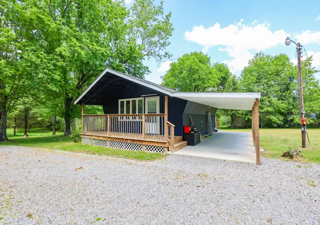 Homes for sale in Murray, KY | 290 Cross Spann Rd, Murray, KY 42071 | MLS# 26017353