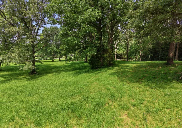 4th image of 425 Paris Rd #Address for location purposes, Calvert City, KY 42029 | MLS# 26016882