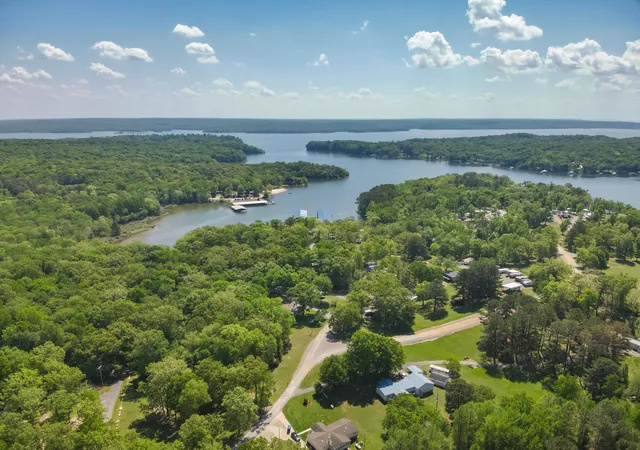 Homes for sale in New Concord, KY | 396 Shoreline Dr, New Concord, KY 42076 | MLS# 26017190