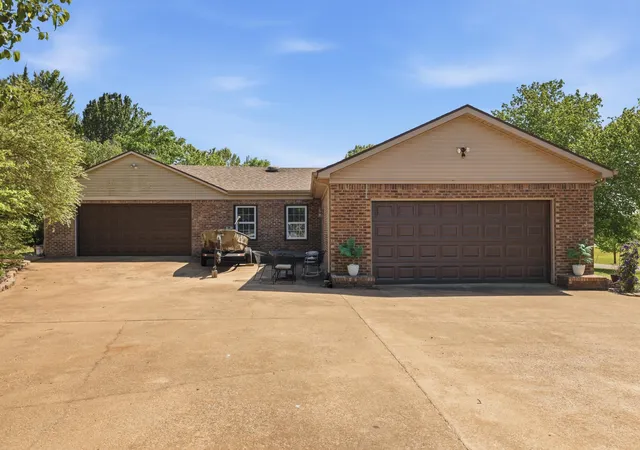 Photo 4 of Single family home for sale at 486 Mermie Rd, Hardin, KY 42048 | MLS# 26017009 | Listing updated on 2026-07-09