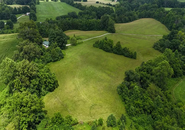 Homes for sale in Brodhead, KY | 2548 Willailla, Brodhead, KY 40409 | MLS# 26016996