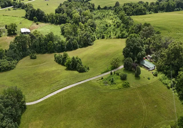 Homes for sale in Brodhead, KY | 2548 Willailla, Brodhead, KY 40409 | MLS# 26016996