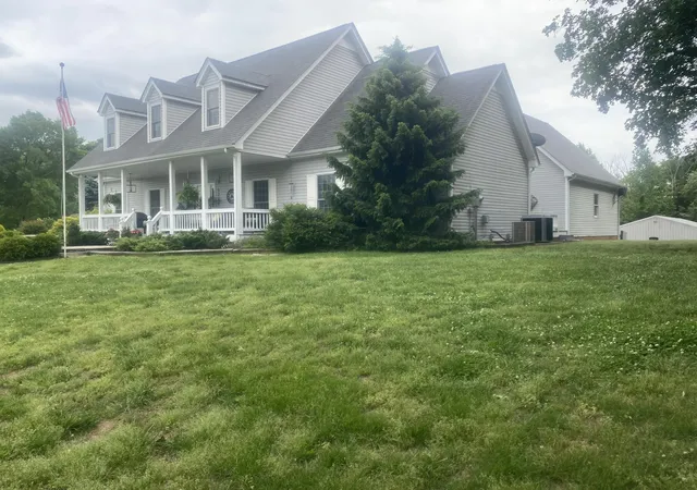 Homes for sale in Cadiz, KY | 5289 Blue Springs Rd, Cadiz, KY 42211 | MLS# 26016930