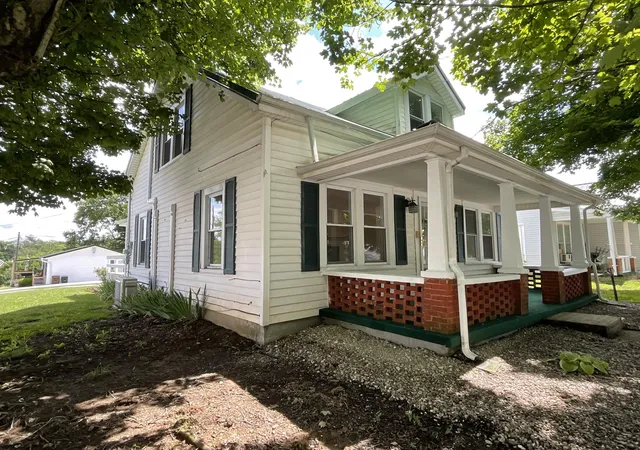 Homes for sale in Sharpsburg, KY | 728 Main St, Sharpsburg, KY 40374 | MLS# 26017871