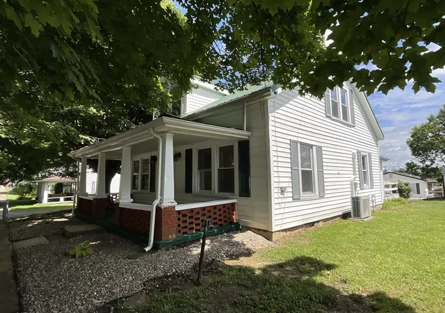 Homes for sale in Sharpsburg, KY | 728 Main St, Sharpsburg, KY 40374 | MLS# 26017871