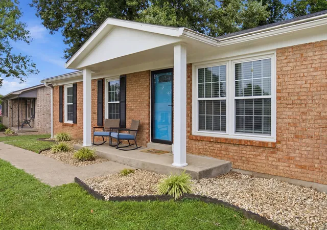 3rd image of 304 Sandra Dr, Winchester, KY 40391 | MLS# 26016975
