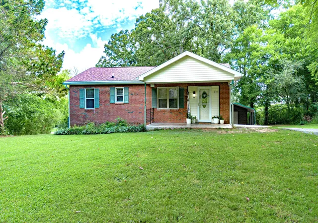 Photo 1 of Sale Pending at 1001 Oak Grv Cir, Benton, KY 42025 | MLS# 26018613 | Listing updated on 2026-07-27