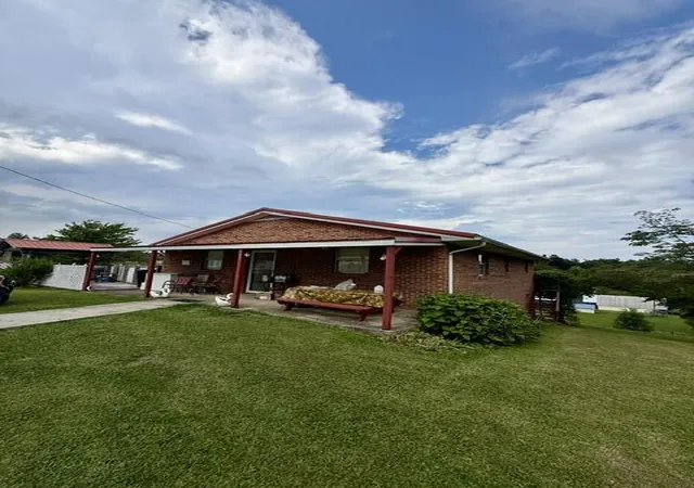 Homes for sale in Frenchburg, KY | 157 Deskins Ln, Frenchburg, KY 40322 | MLS# 26017088