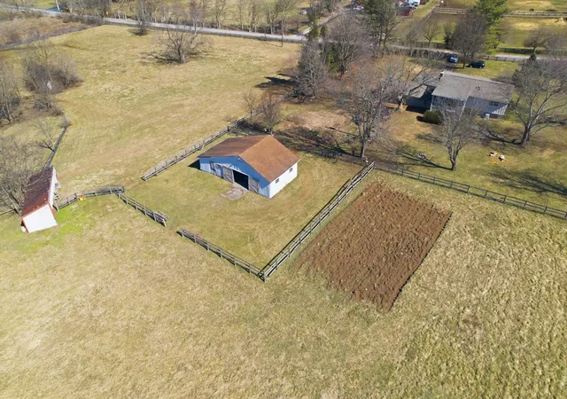 4th image of 3471 Houston Antioch Rd, Lexington, KY 40516 | MLS# 26017762