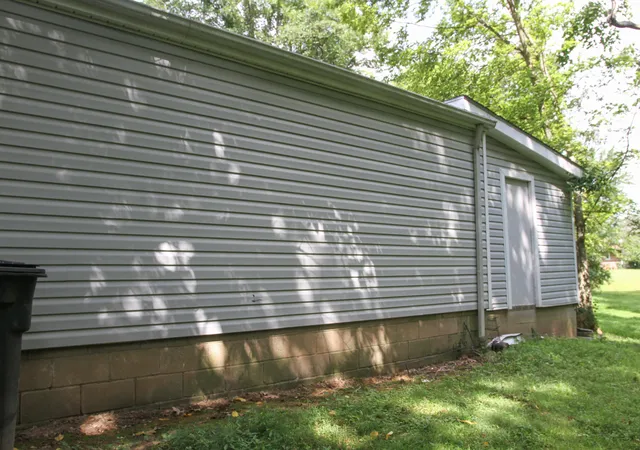 Photo 3 of Sale Pending at 4955 Blandville Rd, Paducah, KY 42001 | MLS# 26017059 | Listing updated on 2026-08-22
