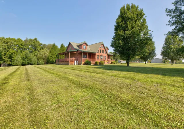 Photo 2 of Single family home for sale at 3270 Osborne Rd, Mt Sterling, KY 40353 | MLS# 26019205 | Listing updated on 2026-08-21