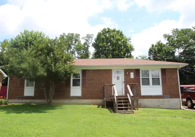 Homes for sale in Lawrenceburg, KY | 108 Dove Dr, Lawrenceburg, KY 40342 | MLS# 26017304