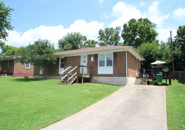 Homes for sale in Lawrenceburg, KY | 108 Dove Dr, Lawrenceburg, KY 40342 | MLS# 26017304