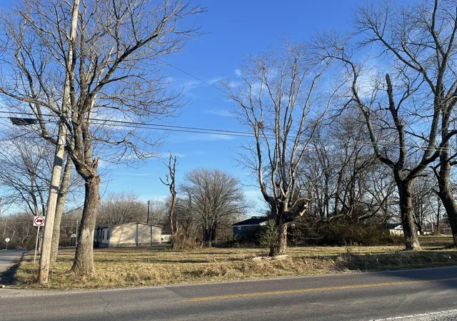 Photo 2 of Land for sale at 521 S 4th Street, Murray, KY 42071 | MLS# 26017145 | Listing updated on 2026-07-09