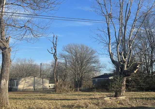 Photo 3 of Land for sale at 521 S 4th Street, Murray, KY 42071 | MLS# 26017145 | Listing updated on 2026-07-09