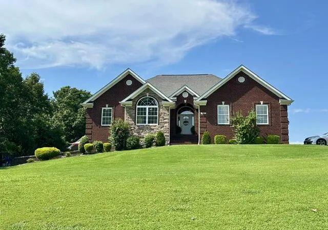 Homes for sale in Benton, KY | 164 Masters Cir, Benton, KY 42025 | MLS# 26017652